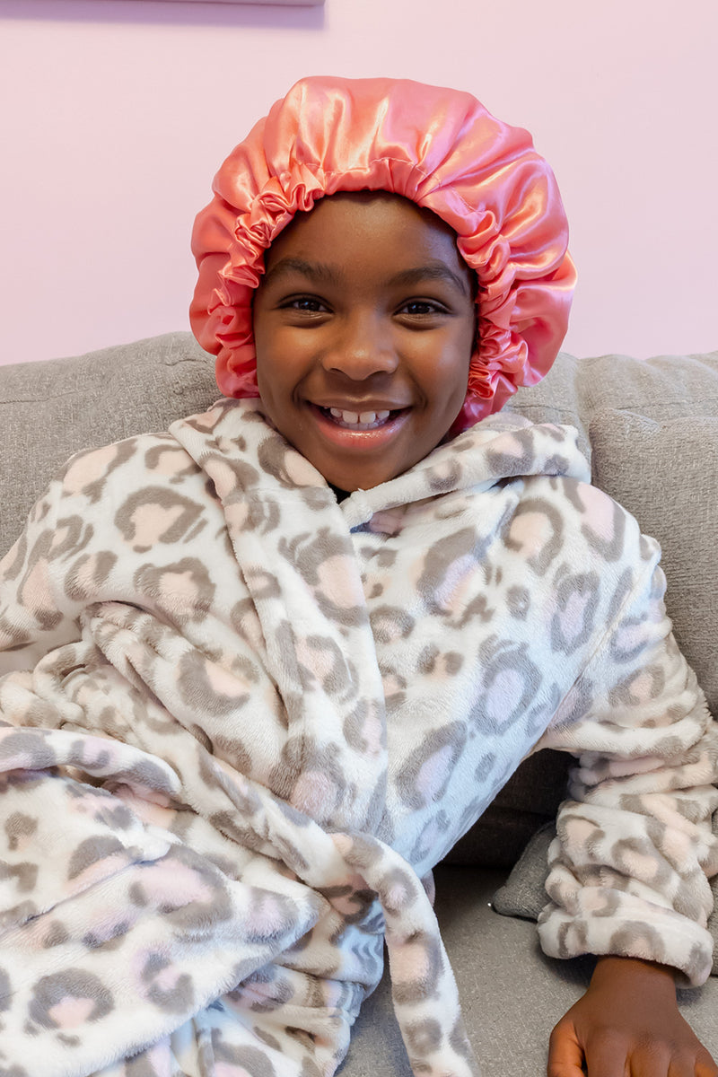 Moss Extra Long Satin Bonnet With Snap – Nessa Hill